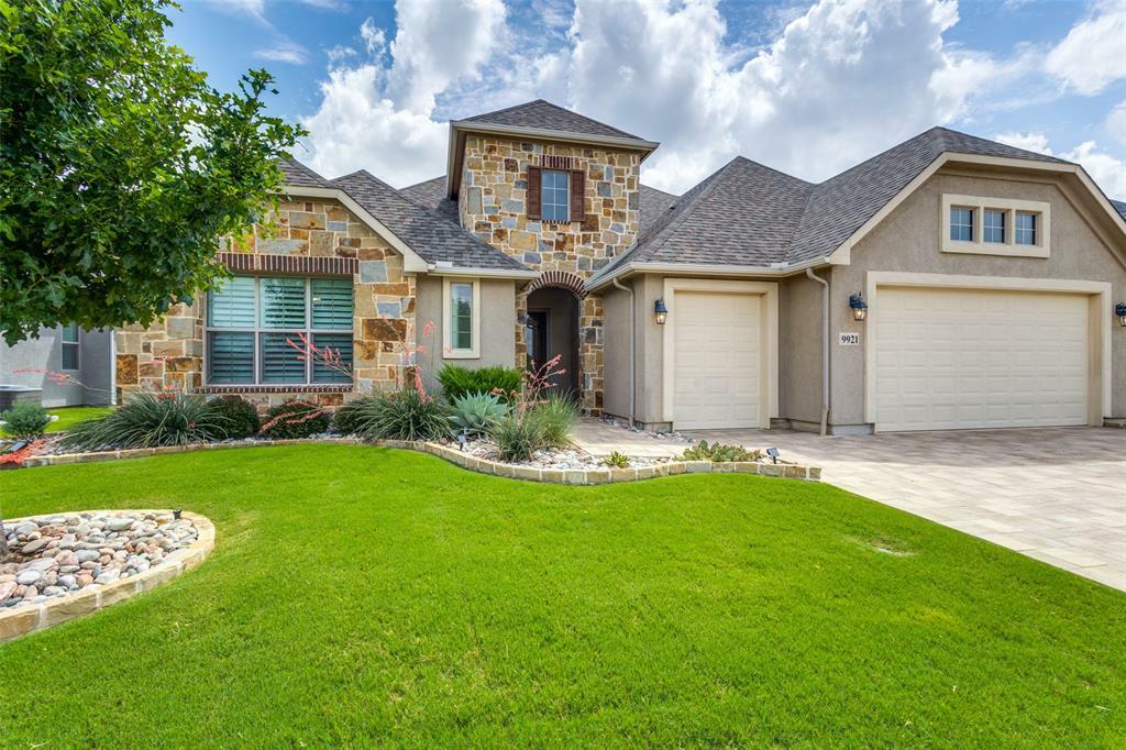 Property Photo:  9921 Flint Way  TX 76207 