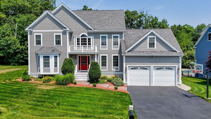 16 Regency Dr  Dracut MA 01826 photo