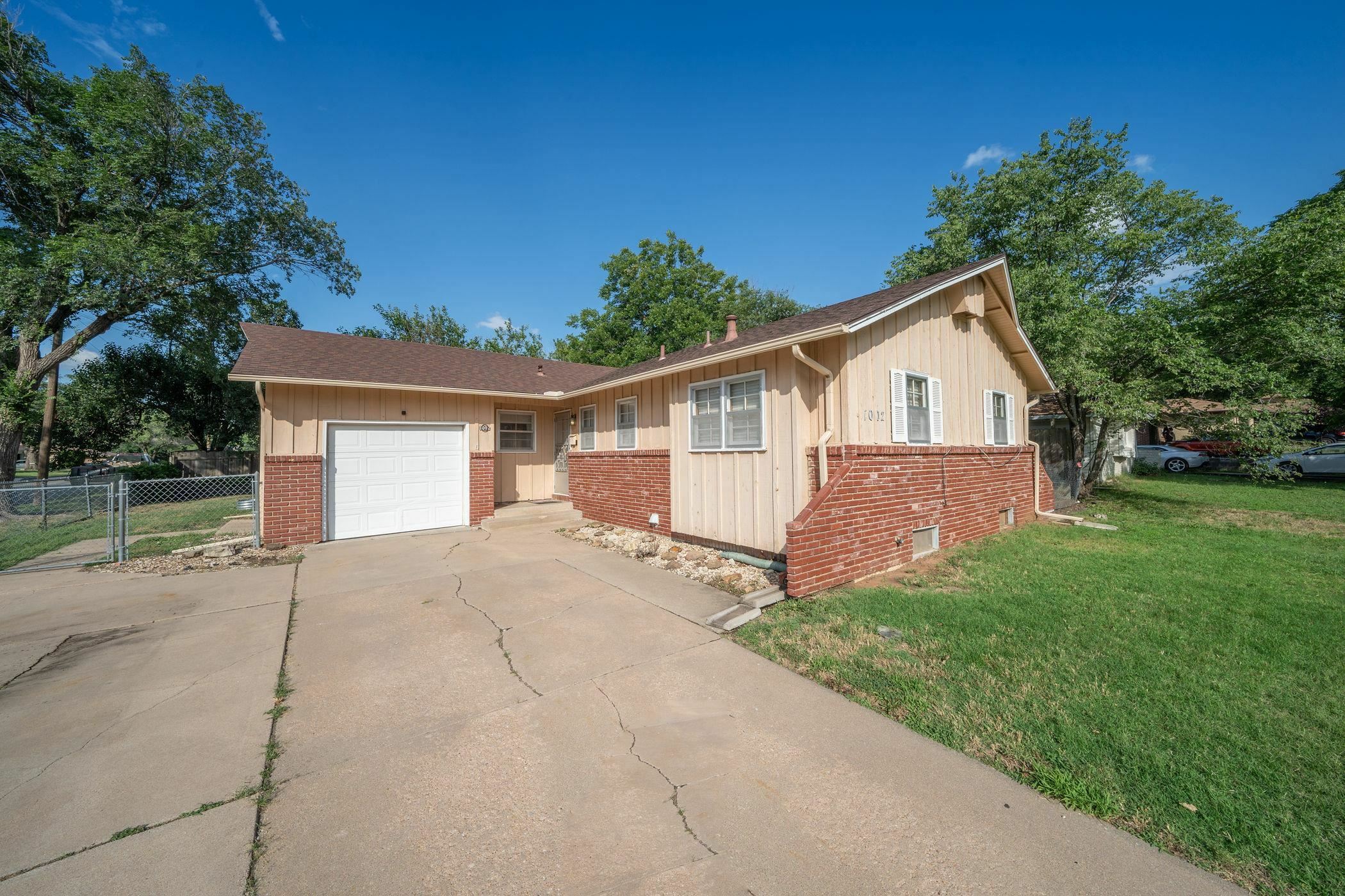 Property Photo:  1002 S Wicker  KS 67207 