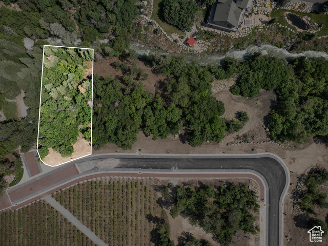 Property Photo: 3747 E Quail Hill Ln 102 UT 84092