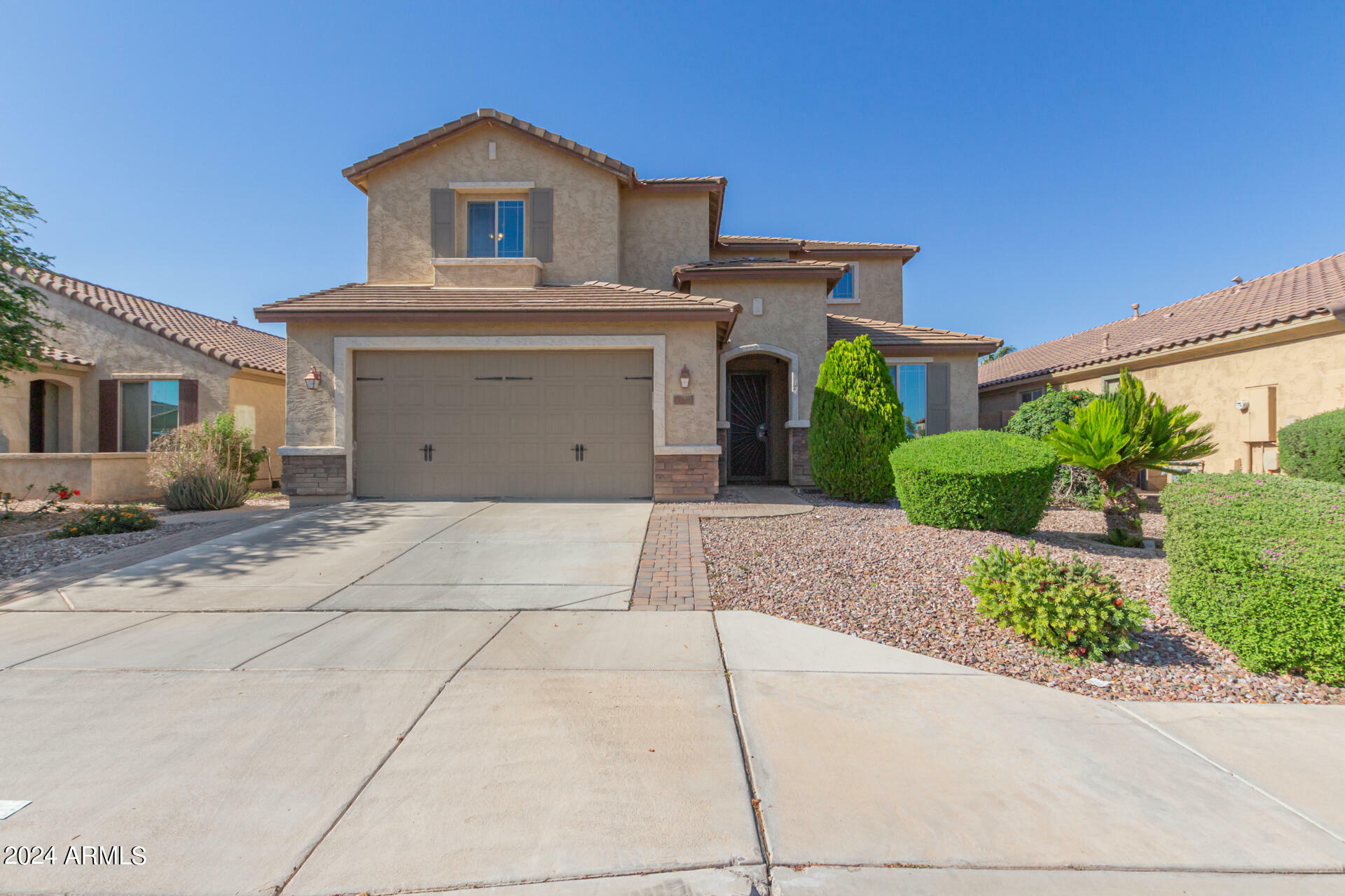 Property Photo:  162 W Rosemary Drive  AZ 85248 