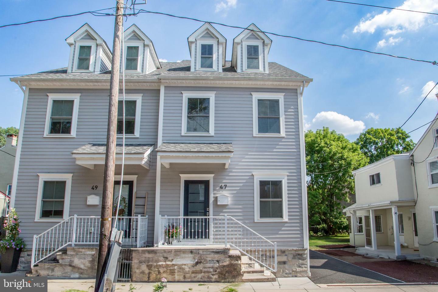 Property Photo:  47 Swan Street  NJ 08530 