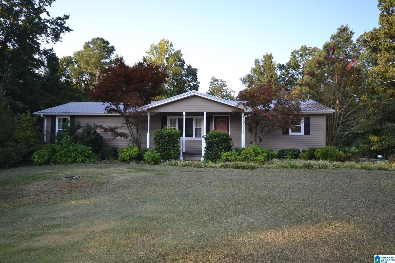 Property Photo: 518 County Road 1135 AL 35179