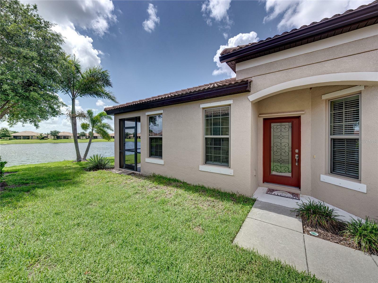 Property Photo: 5482 Sunset Falls Drive FL 33572