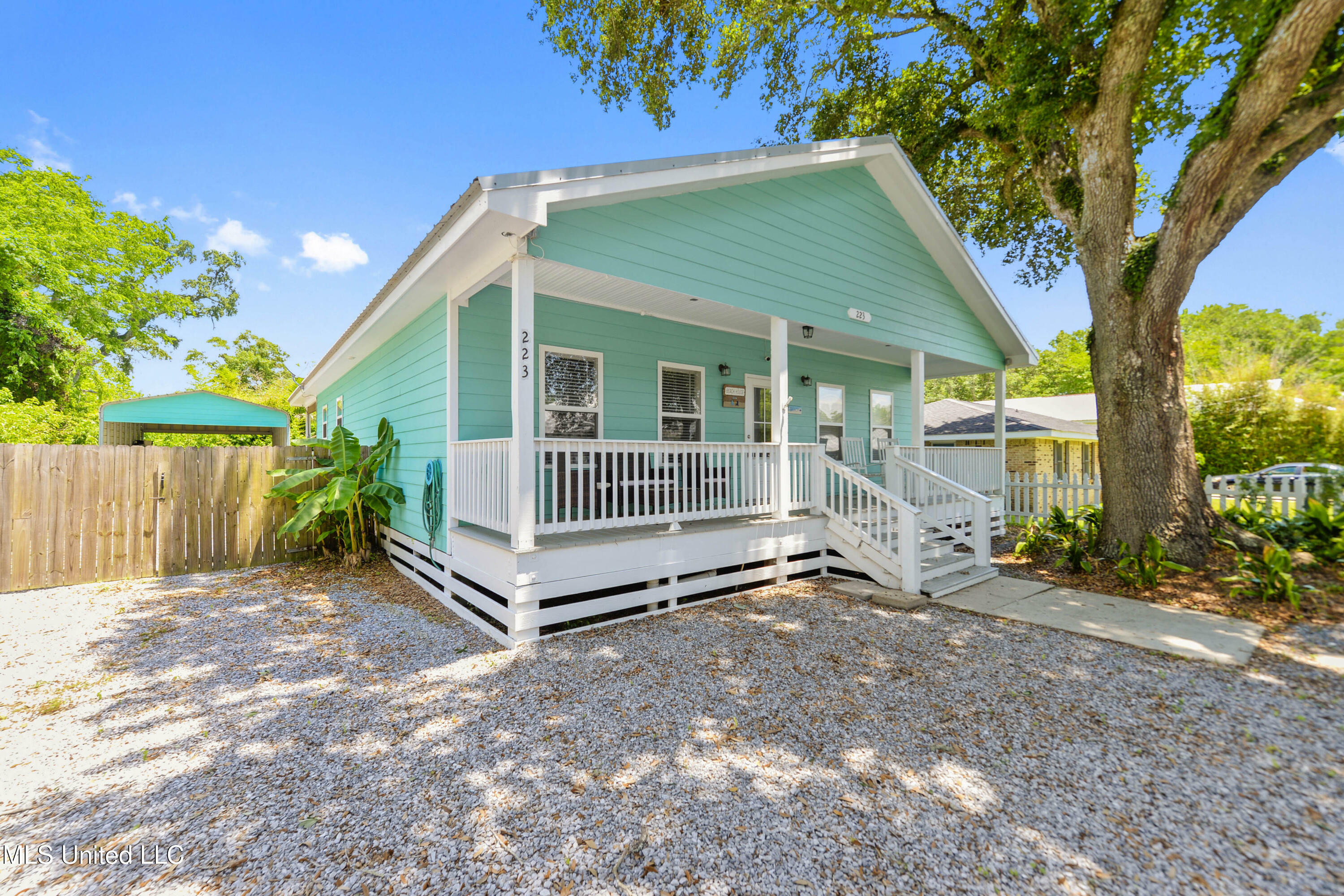 Property Photo: 223 Sycamore Street MS 39520