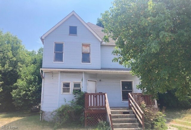 Property Photo:  689 E 102nd Street  OH 44108 