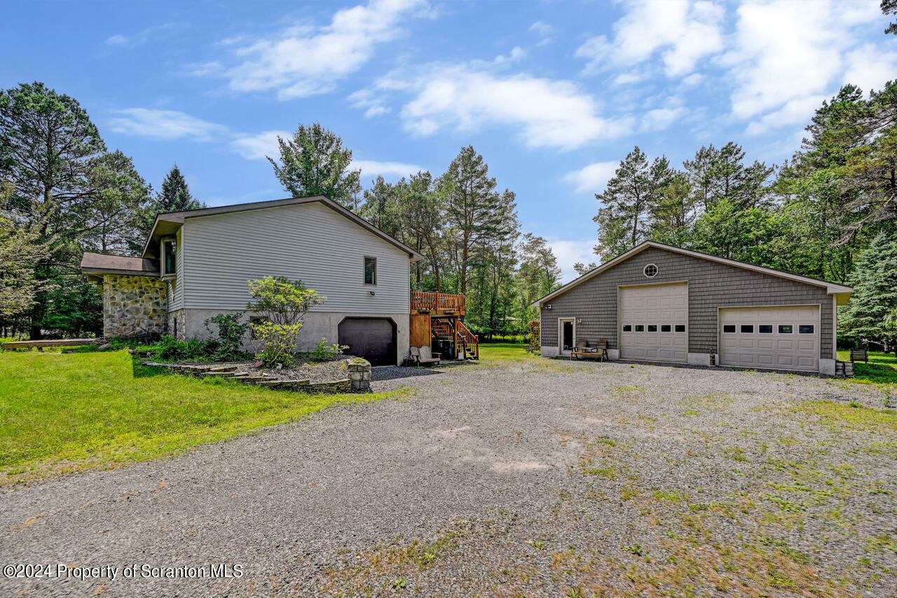 Property Photo:  585 Old River Road  PA 18424 