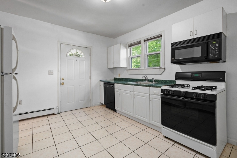 Property Photo:  408 S Elmer St  NJ 07090 