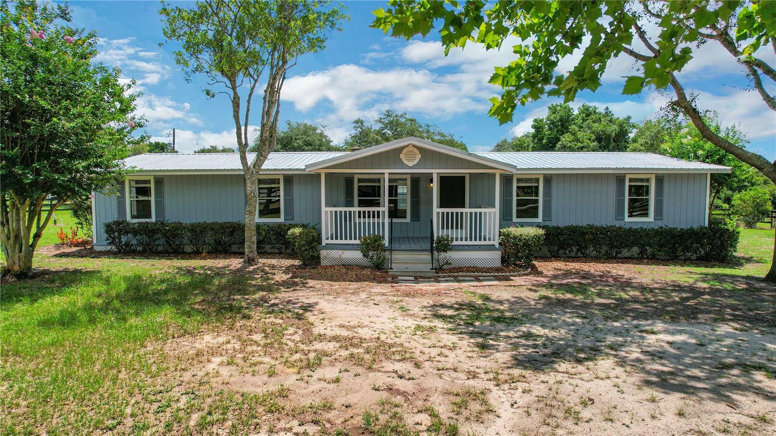 Property Photo:  5735 Marion County Road  FL 32159 