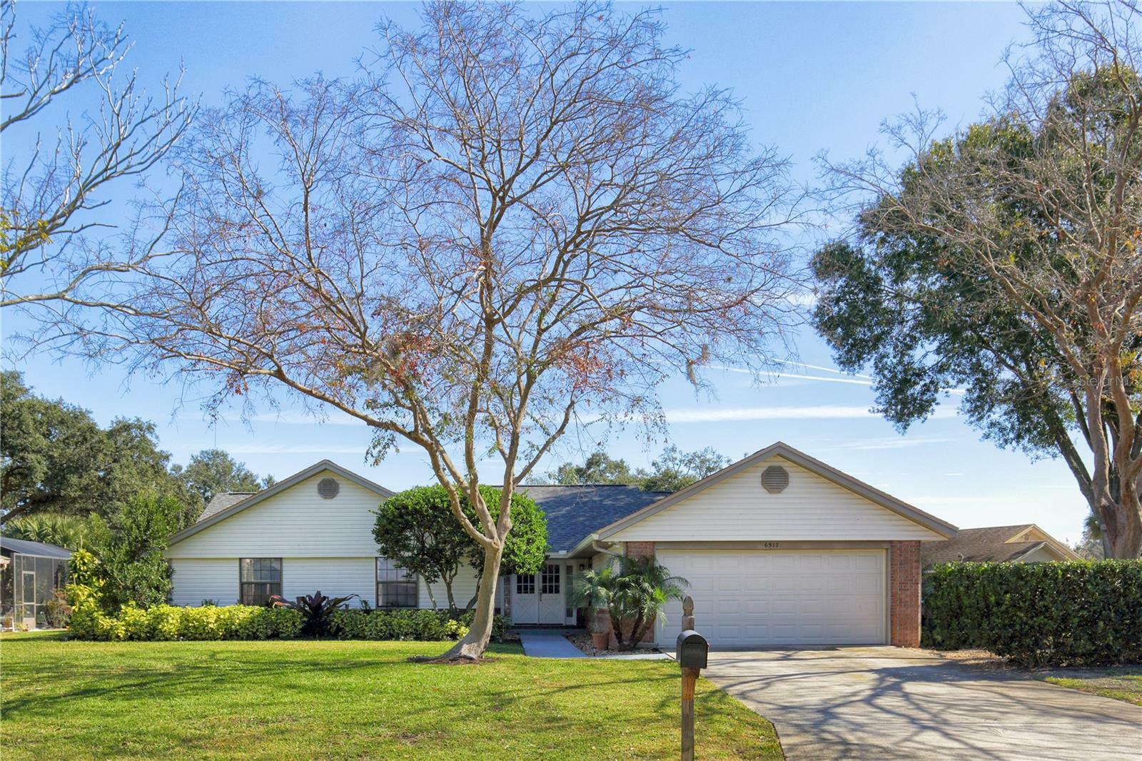 Property Photo:  6517 Parson Brown Drive  FL 32819 