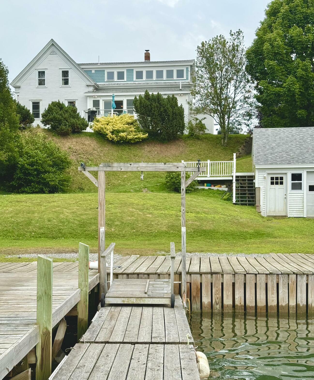 Property Photo:  232 Ash Point Road  ME 04079 