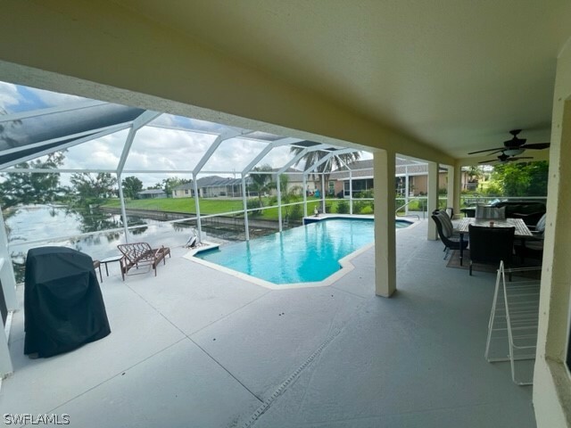 Property Photo:  501 SE 16th Street  FL 33990 