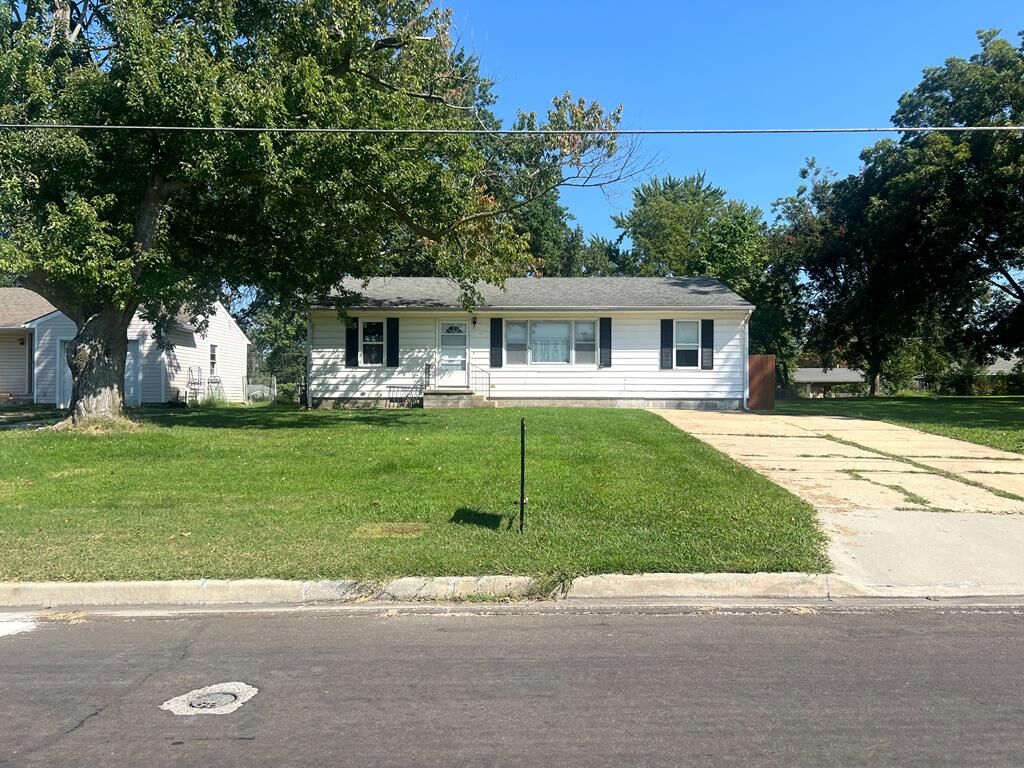 Property Photo:  1703 Third Street  MO 64601 