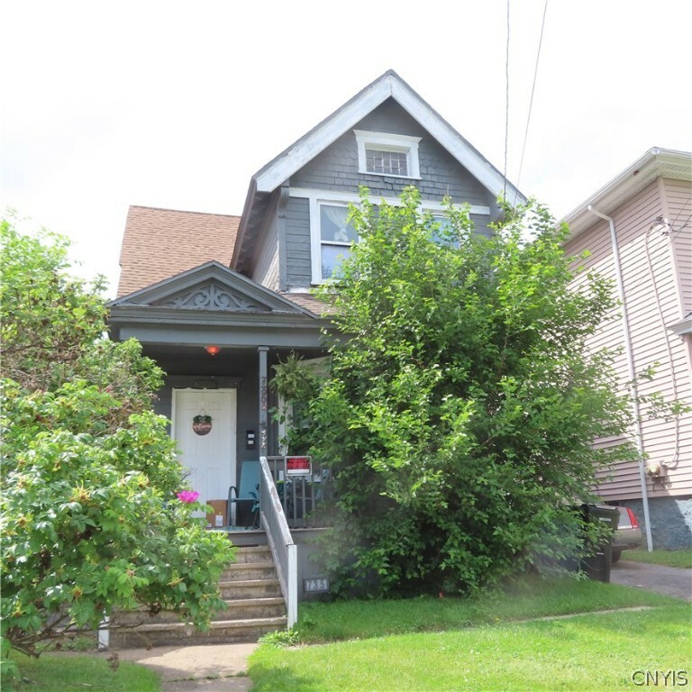 Property Photo:  735 Pond Street  NY 13208 