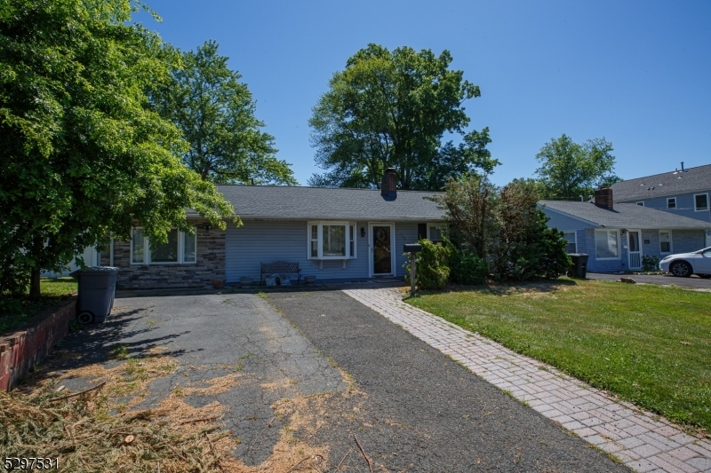 Property Photo:  549 Linden Ave  NJ 07065 