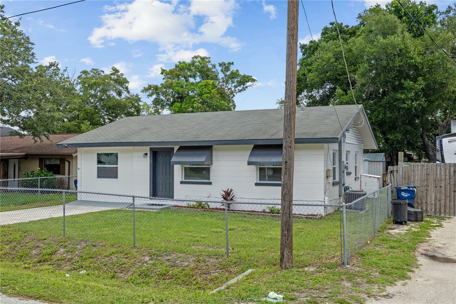 Property Photo:  1145 36th Street W  FL 34205 