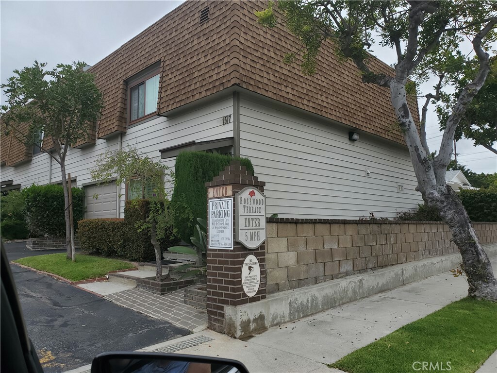 Property Photo:  1513 E 23rd Street B  CA 90755 