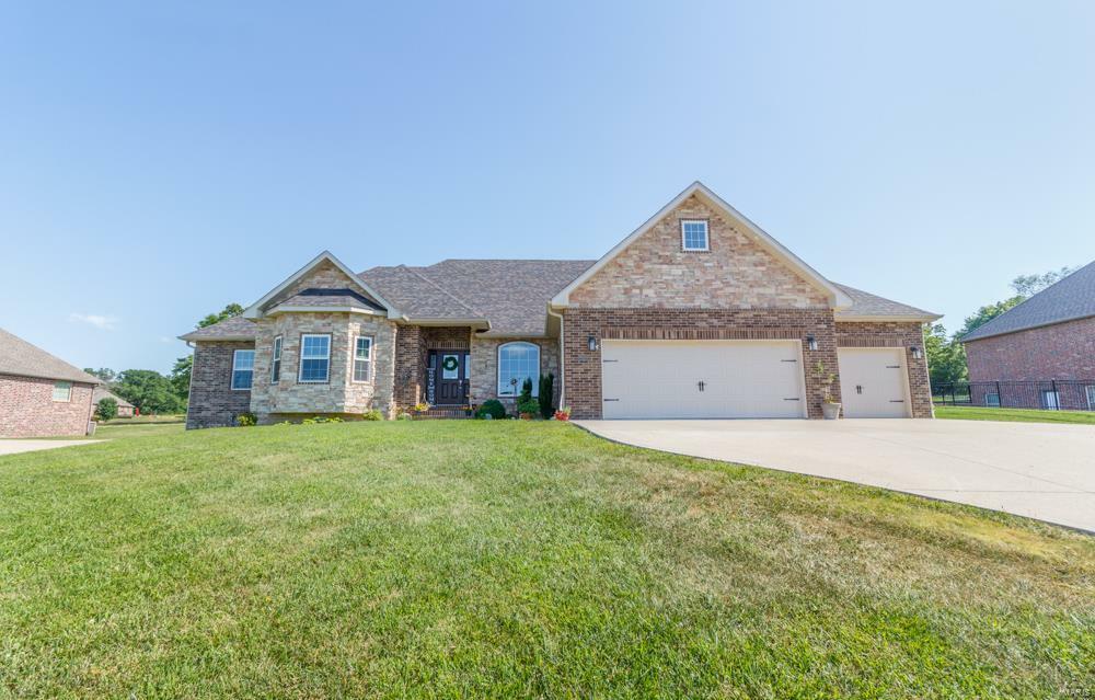 Property Photo:  1060 Castle Rock Avenue  MO 65536 