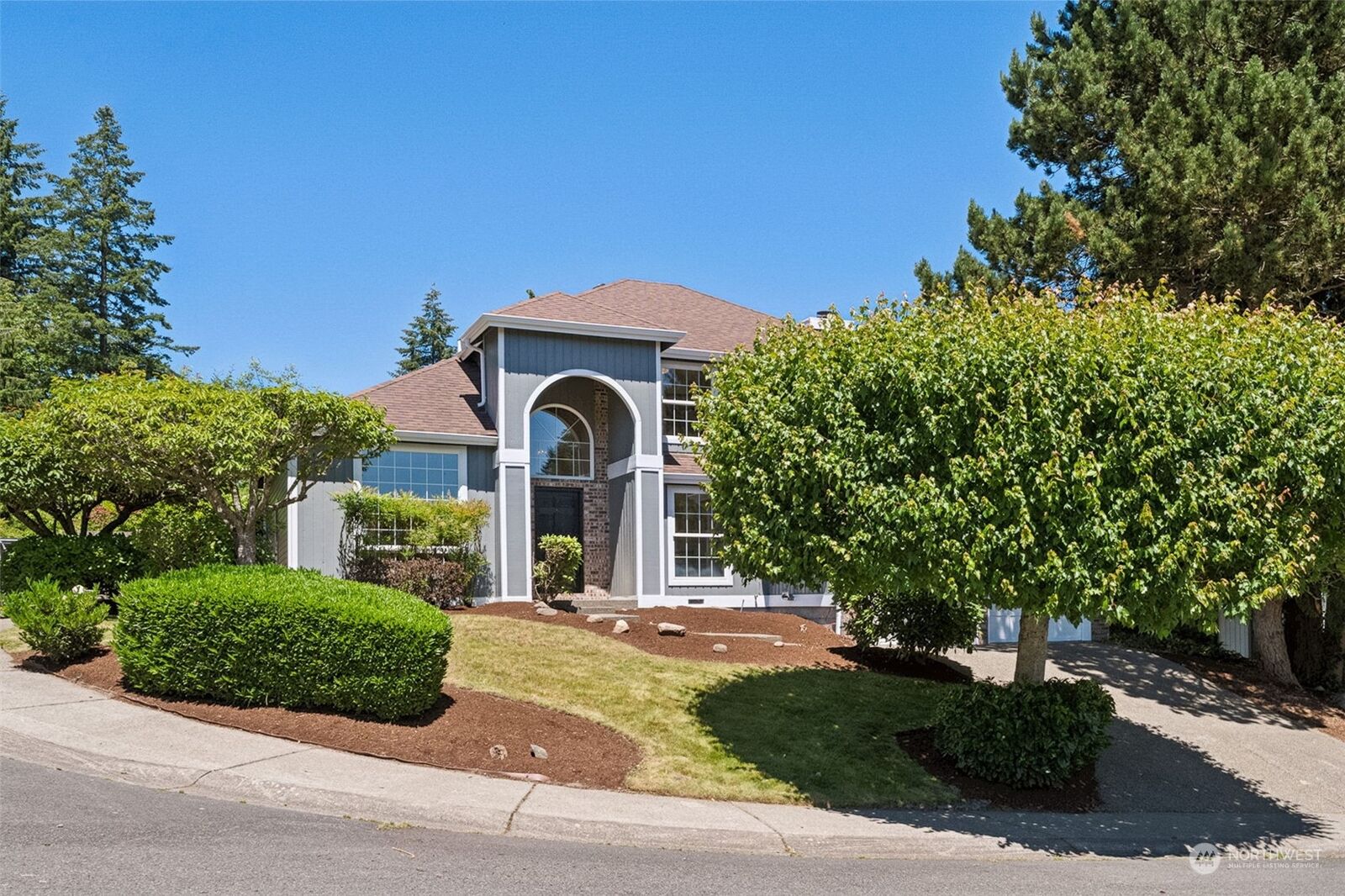 Property Photo:  11824 SE 321st Place  WA 98092 