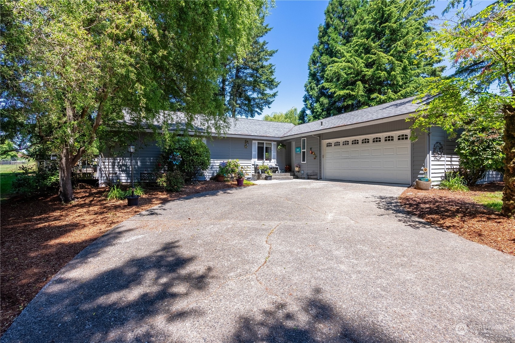 Property Photo:  24253 143rd Avenue SE  WA 98042 