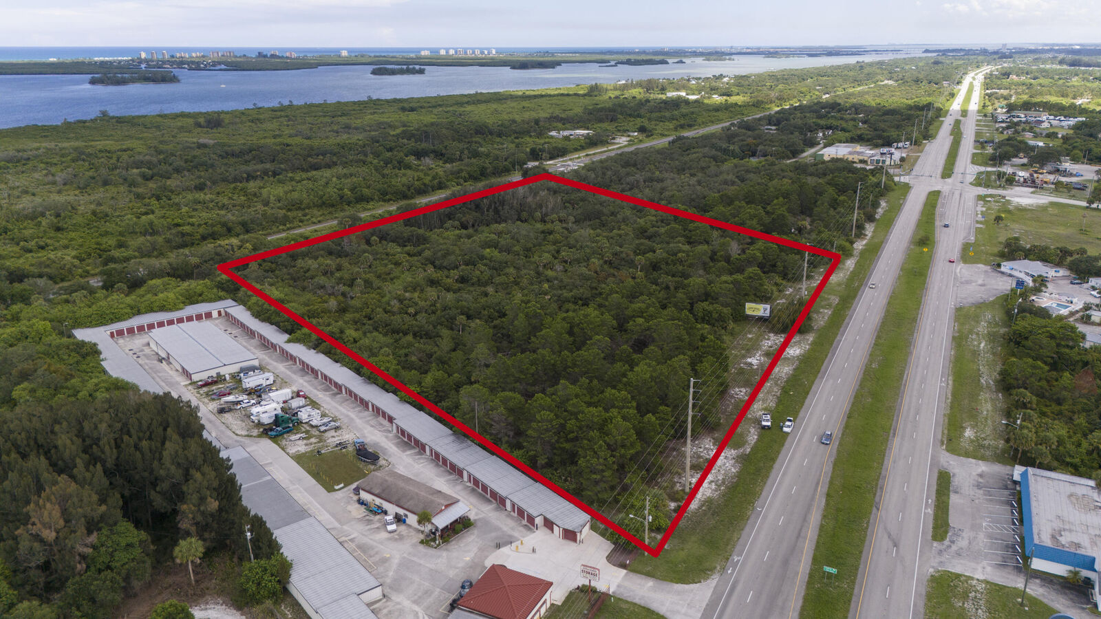Property Photo: 5000 N US Highway 1 FL 34946