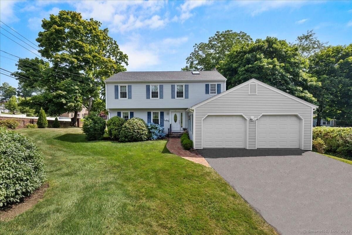 Property Photo: 6 Point Lookout CT 06460