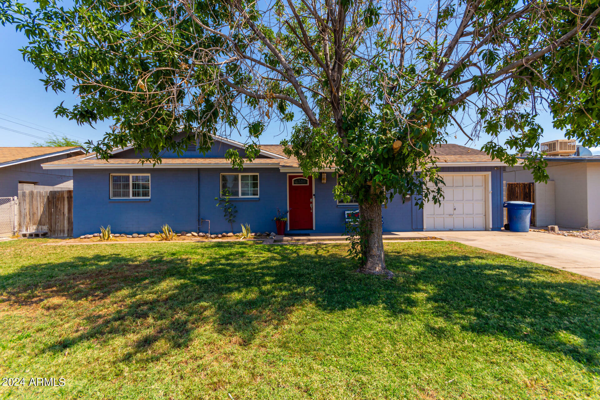 Property Photo:  1360 W 15th Street  AZ 85281 