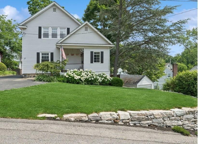 Property Photo:  27 Temple Place  NY 10570 