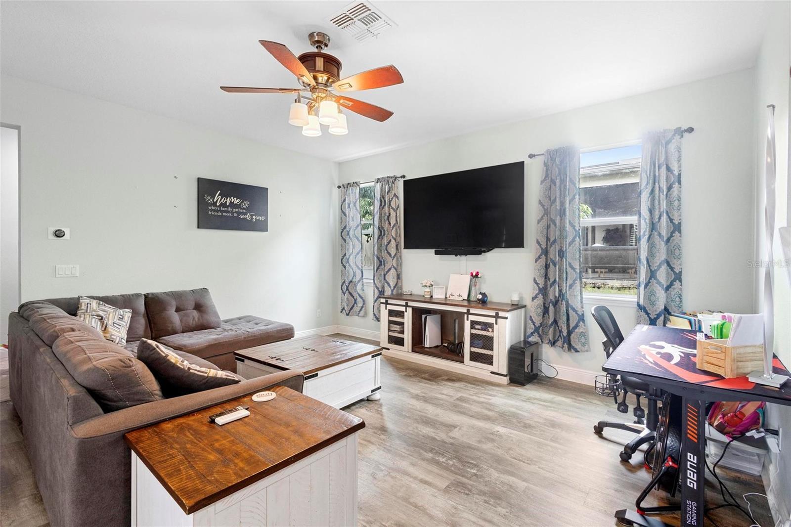 Property Photo: 2057 Rafton Road FL 32703