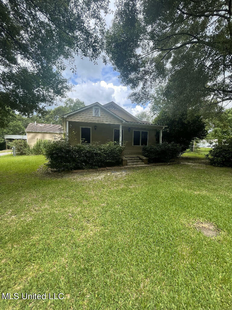 Property Photo:  11051 Old Highway 49  MS 39503 