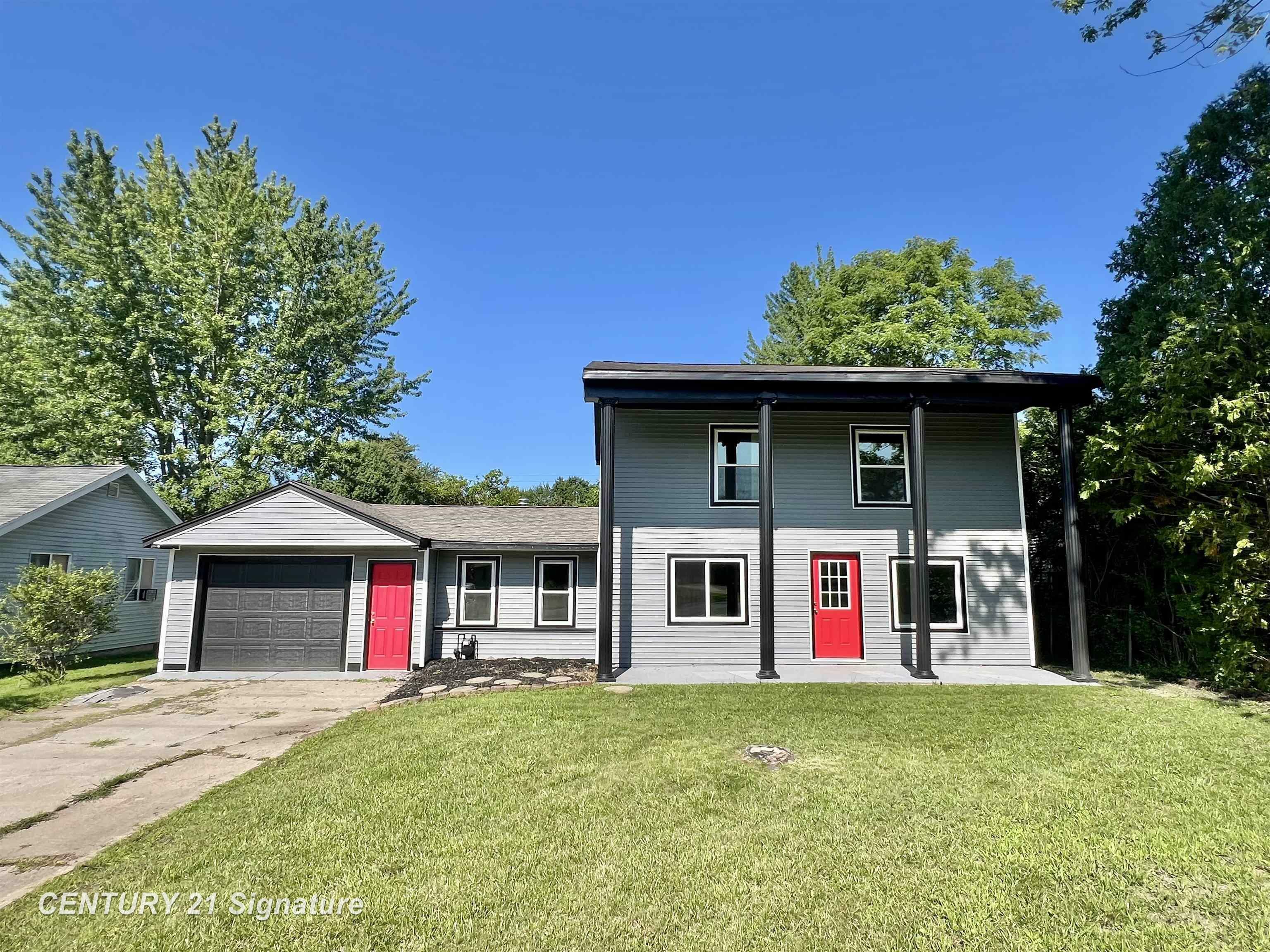 Property Photo:  1594 S River Road  MI 48609 