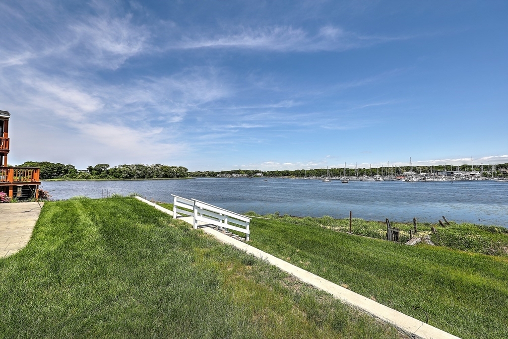 Property Photo:  122-124 Riverside  RI 02915 