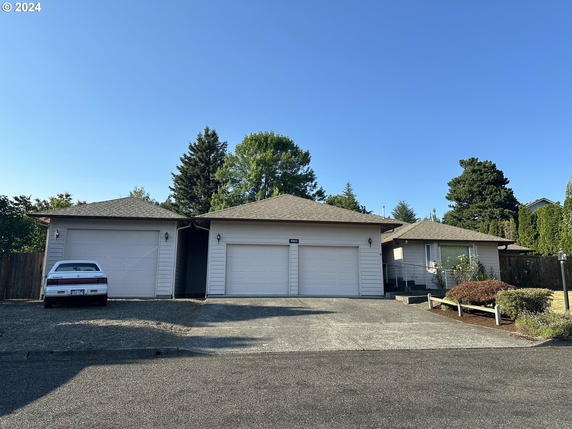 4003 R St  Washougal WA 98671 photo