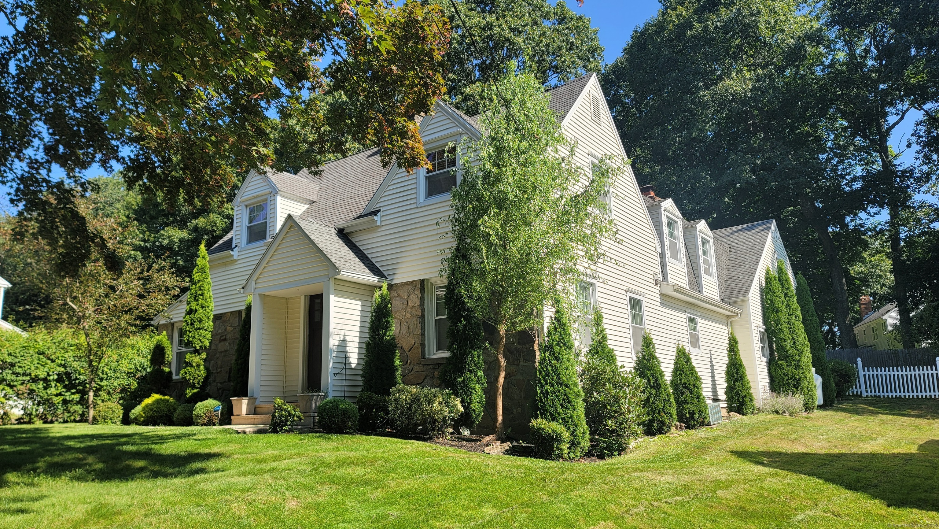 Property Photo:  295 Church Hill Road  CT 06611 