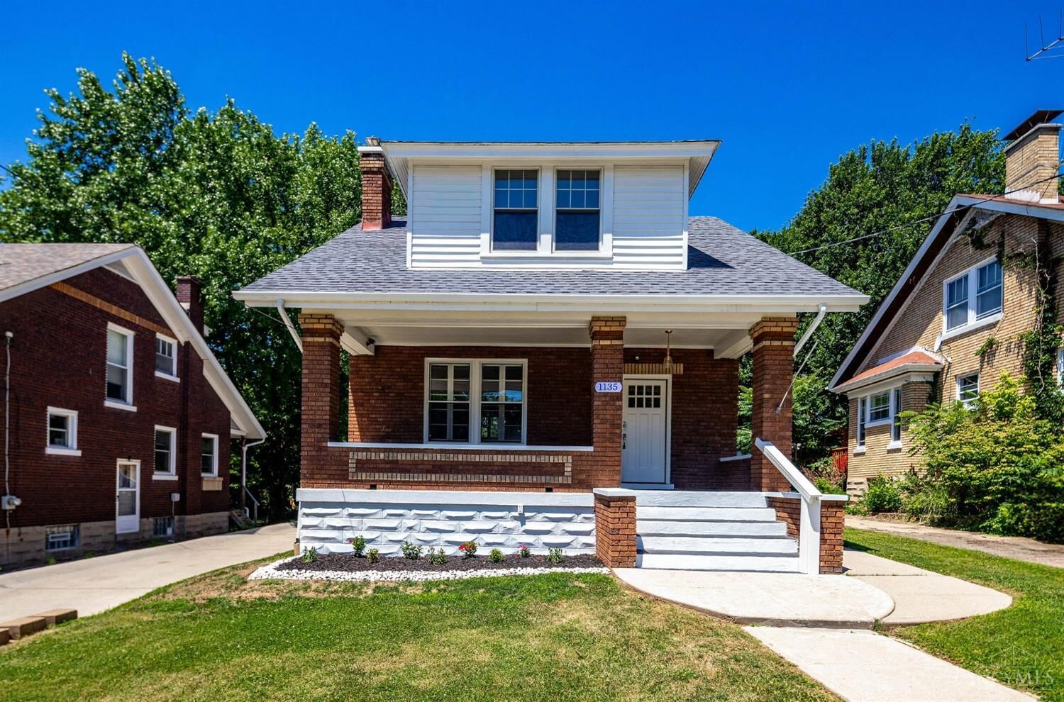 Property Photo:  1135 Carmania Avenue  OH 45238 