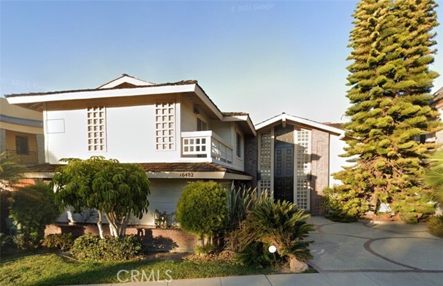 Property Photo: 16482 Somerset Lane CA 92649