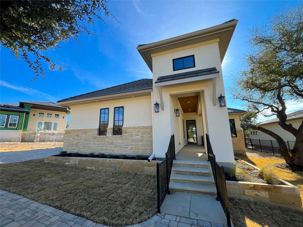 Property Photo: 206 Star Thistle Trail TX 78628