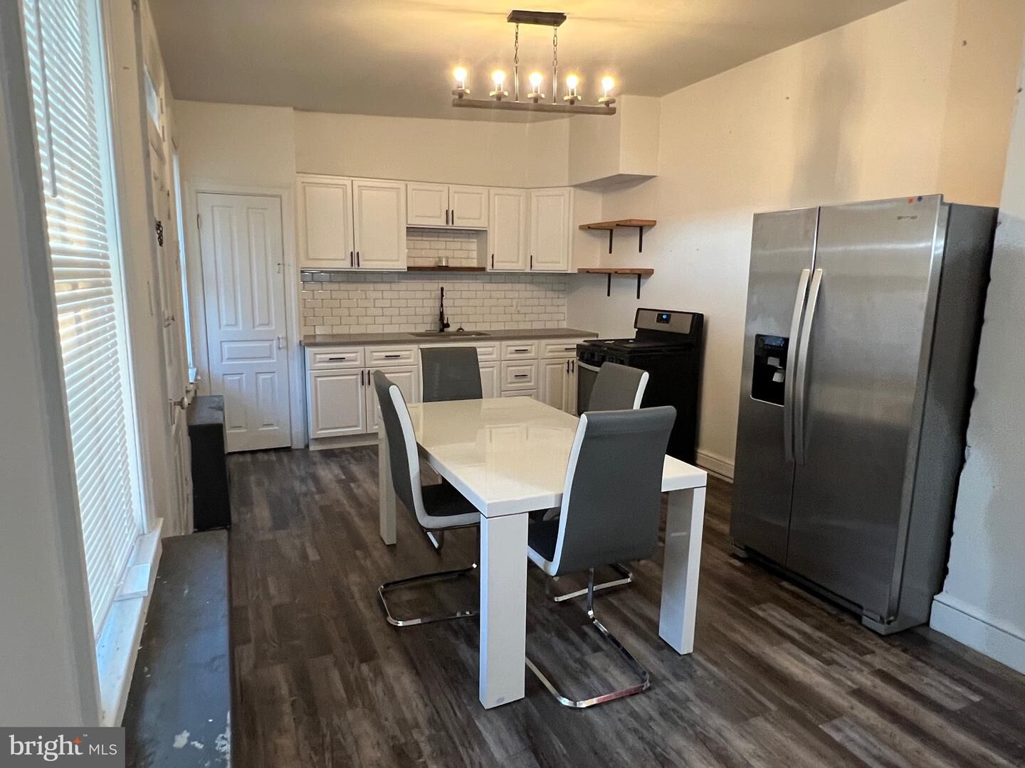 Property Photo:  875 E Market Street 2nd Floor  PA 17403 