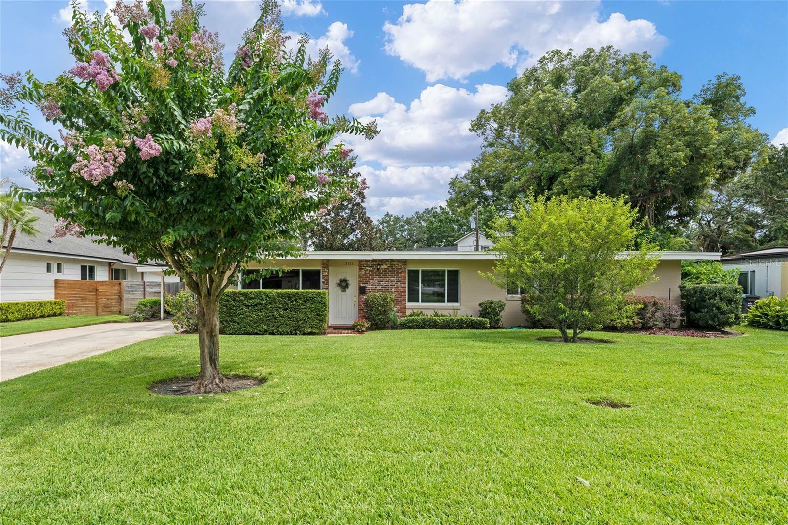 Property Photo:  2131 Sycamore Drive  FL 32789 