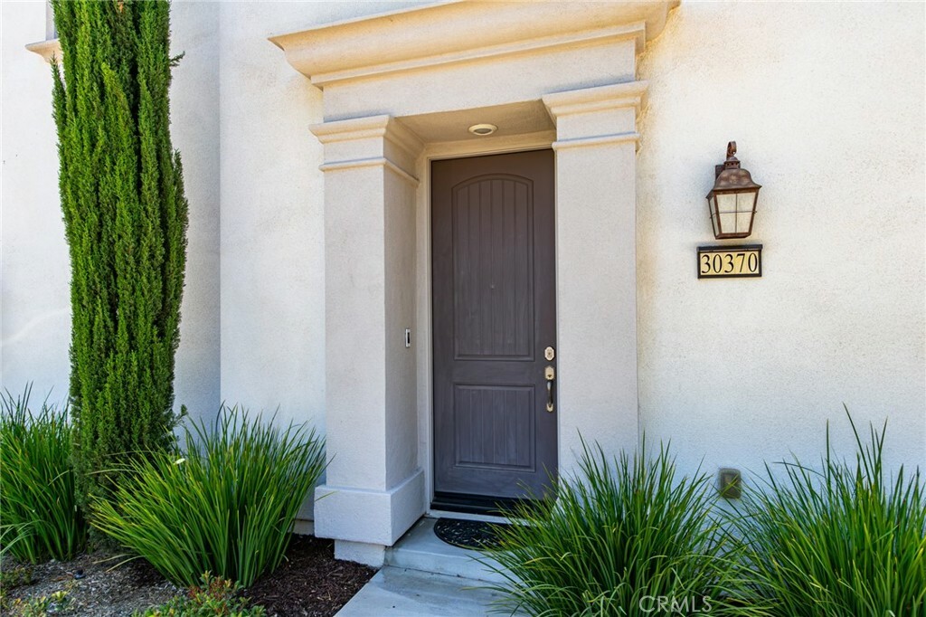 Property Photo:  30370 Village Knoll Dr  CA 92584 