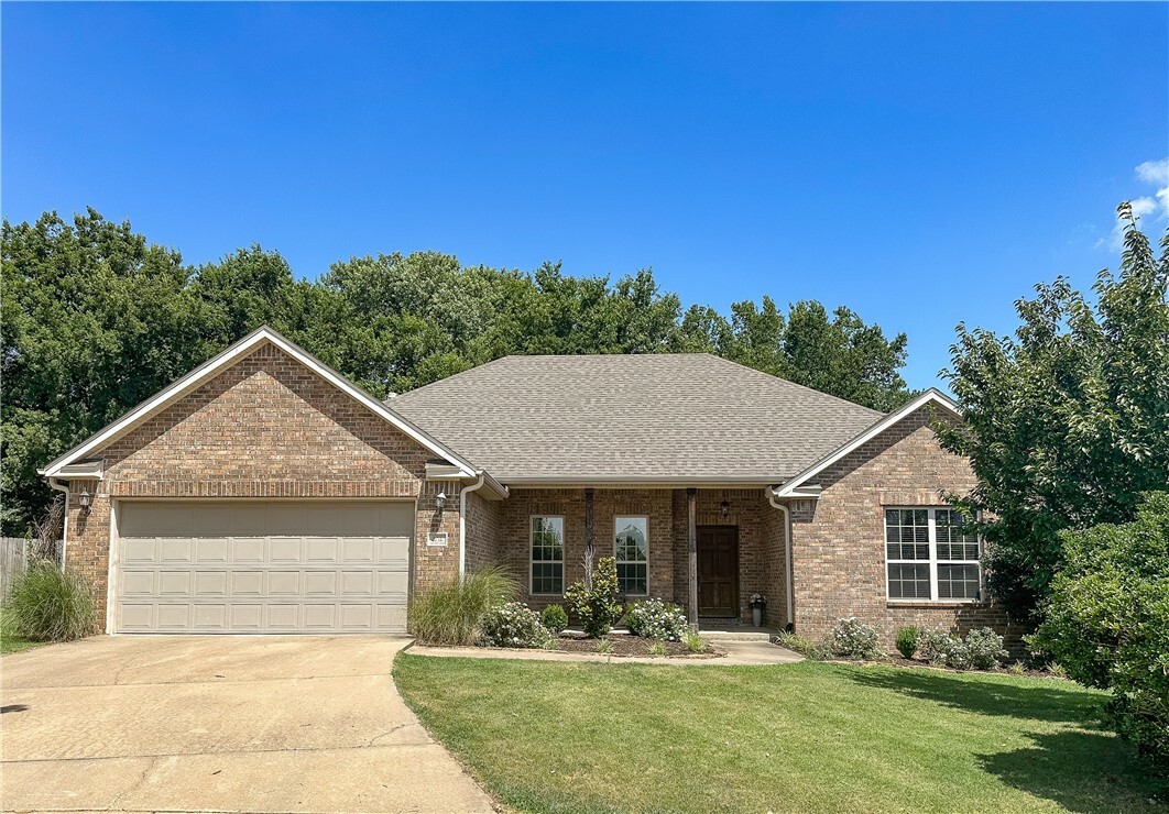 Property Photo:  2712 W Sauter Lane  AR 72704 