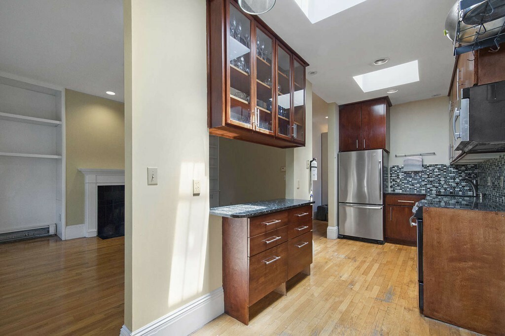 Property Photo: 524 Tremont St 5 MA 02116