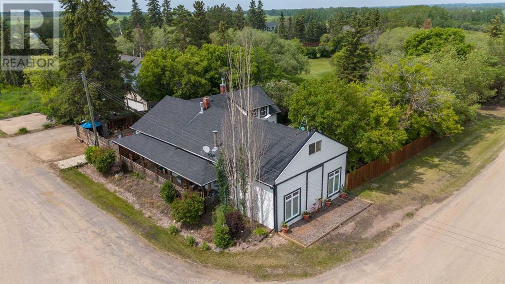 Property Photo: 5010 50 Avenue AB T0B 4G0