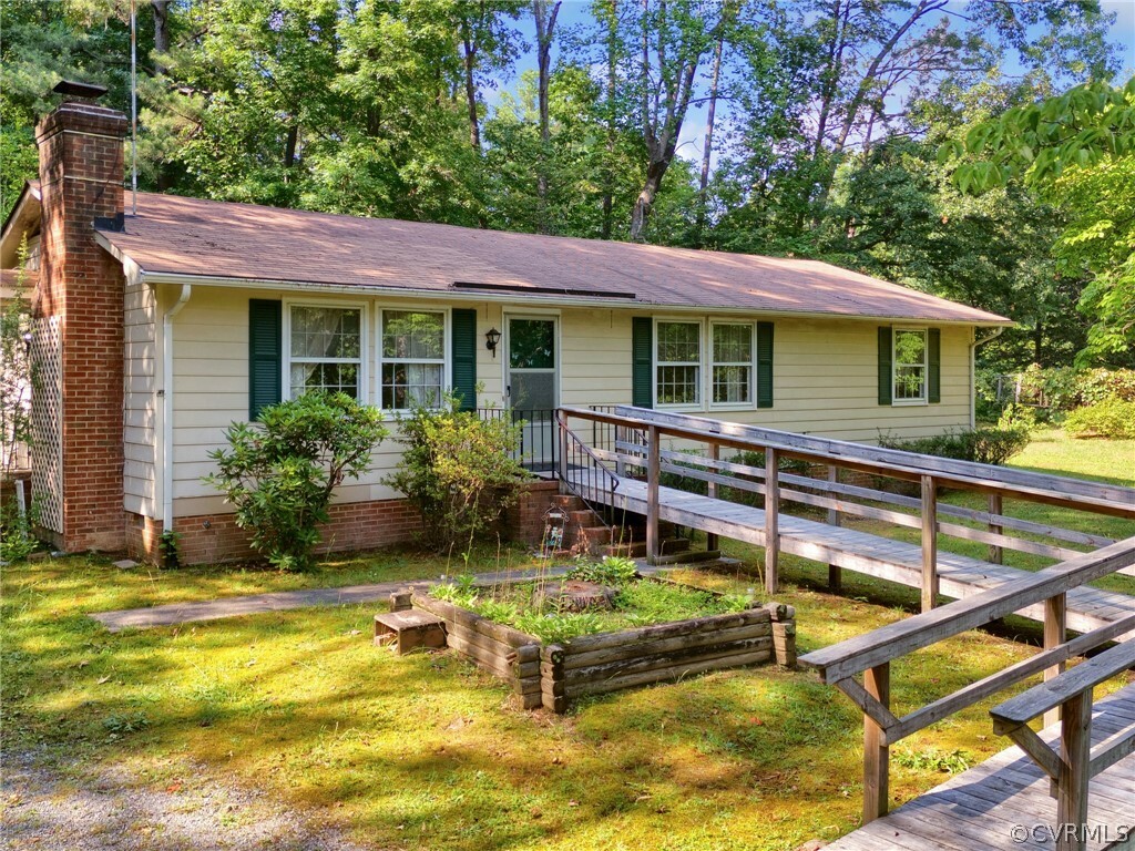 Property Photo:  26 Liberty Tree Lane  VA 23069 