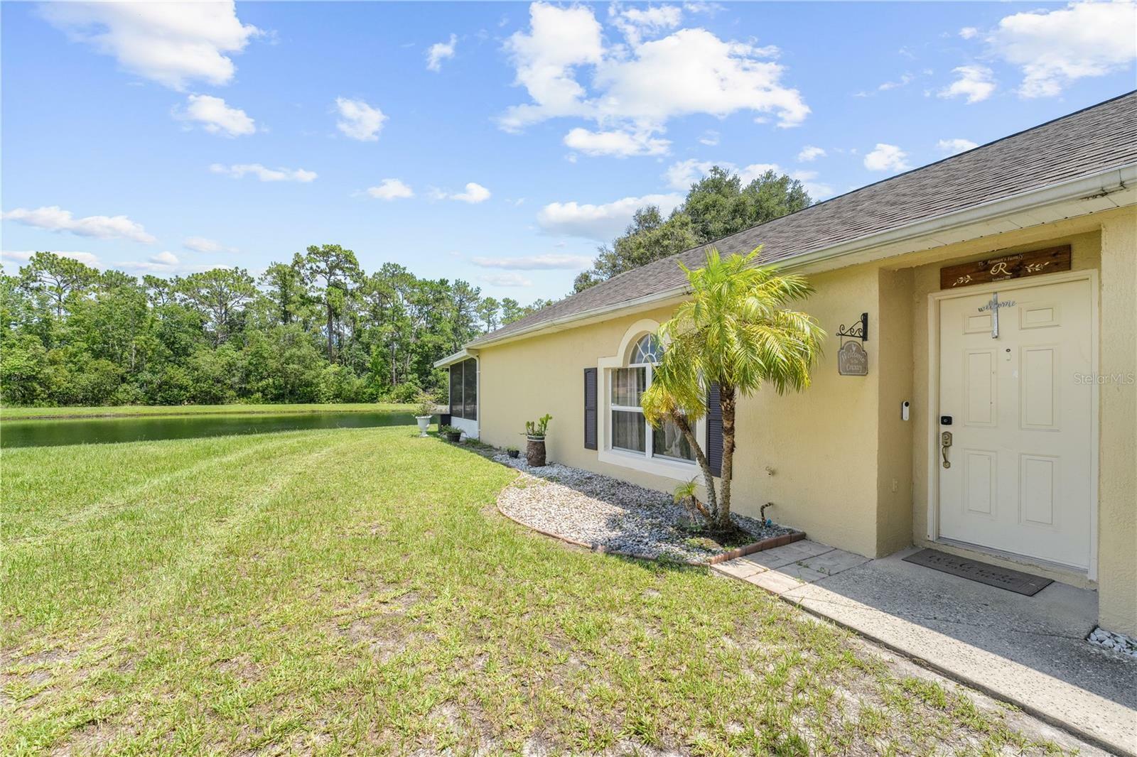 Property Photo:  10416 Rocking A Run  FL 32825 