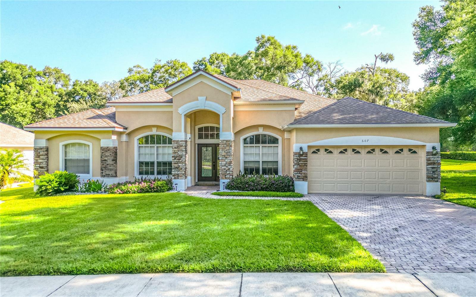 Property Photo: 607 Gulf Land Drive FL 32712