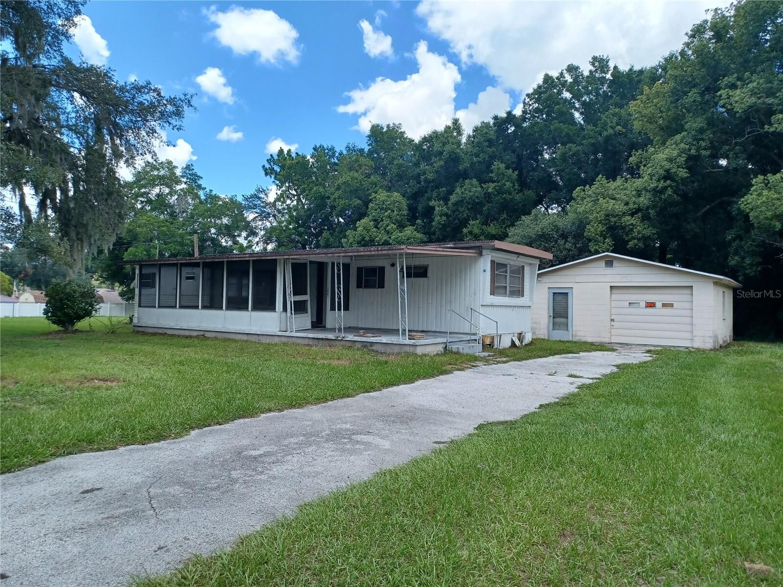 Property Photo: 39237 10th Avenue FL 33542