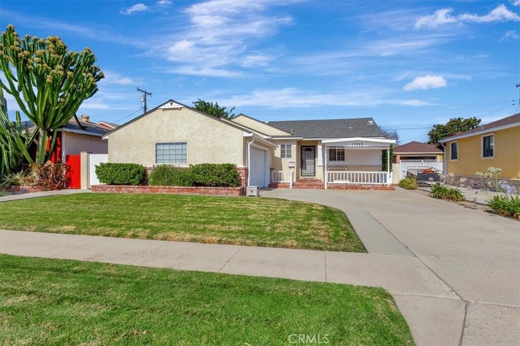 Property Photo:  15602 Dalwood Avenue  CA 90650 