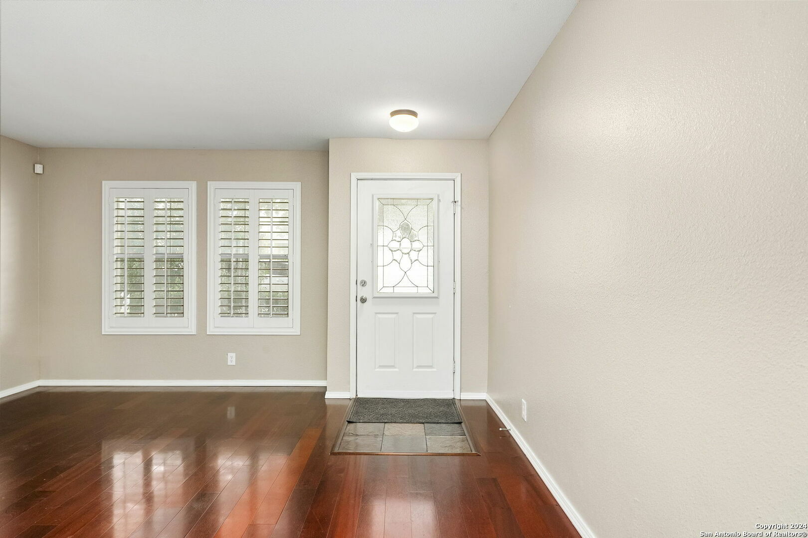 Property Photo: 5919 Barton Holw TX 78249