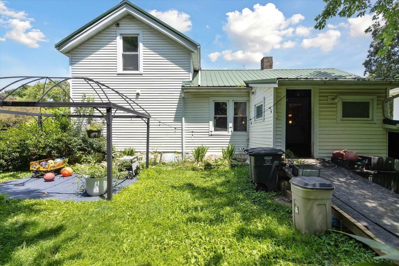 Property Photo:  331 East Madison Avenue  WI 53563 